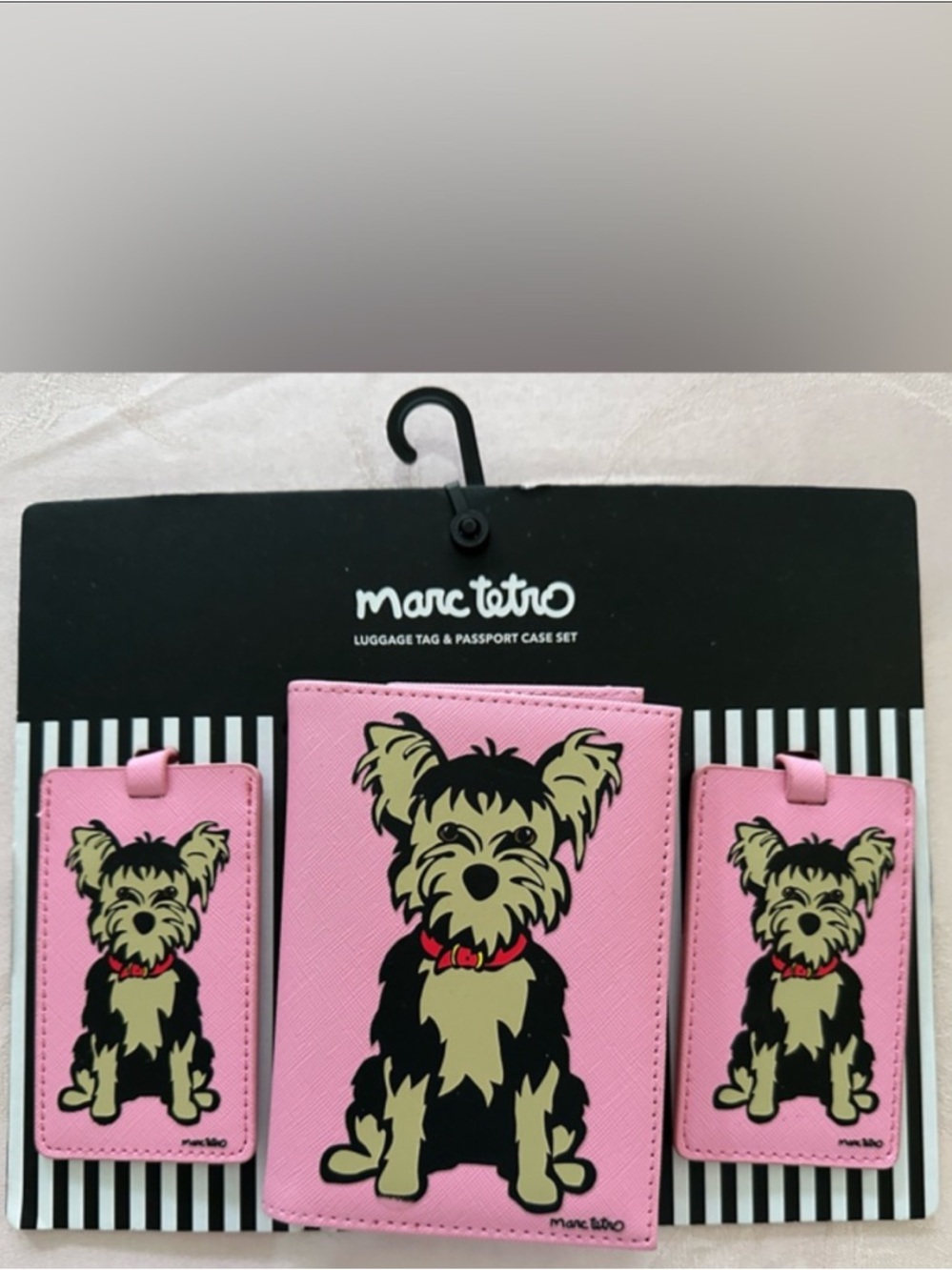 Marc Tetro Luggage Tag Passport Case Set Yorkshire Terrier Pink Faux Leather NWT - Picture 1 of 6